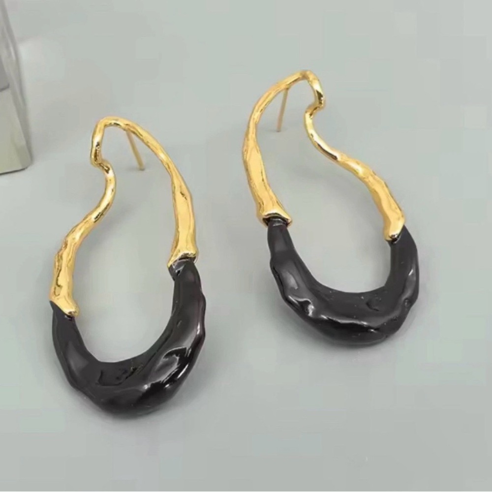 UNIQUE Earrings Gold Black Lucite Dream Rain Front Back Link AU02